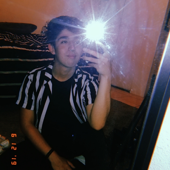 Meet your Posher, Erik - Picture 4 of 4